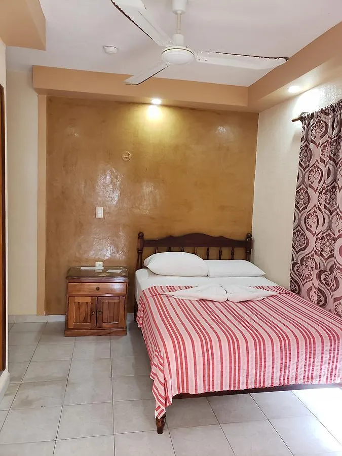 ***  Hotel Cuarto Camino Playa Del Carmen Mexico