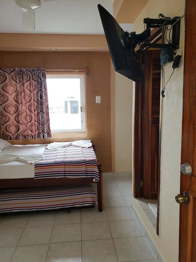 Hotel Cuarto Camino Playa Del Carmen